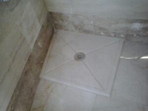 Placa de ducha de mármol